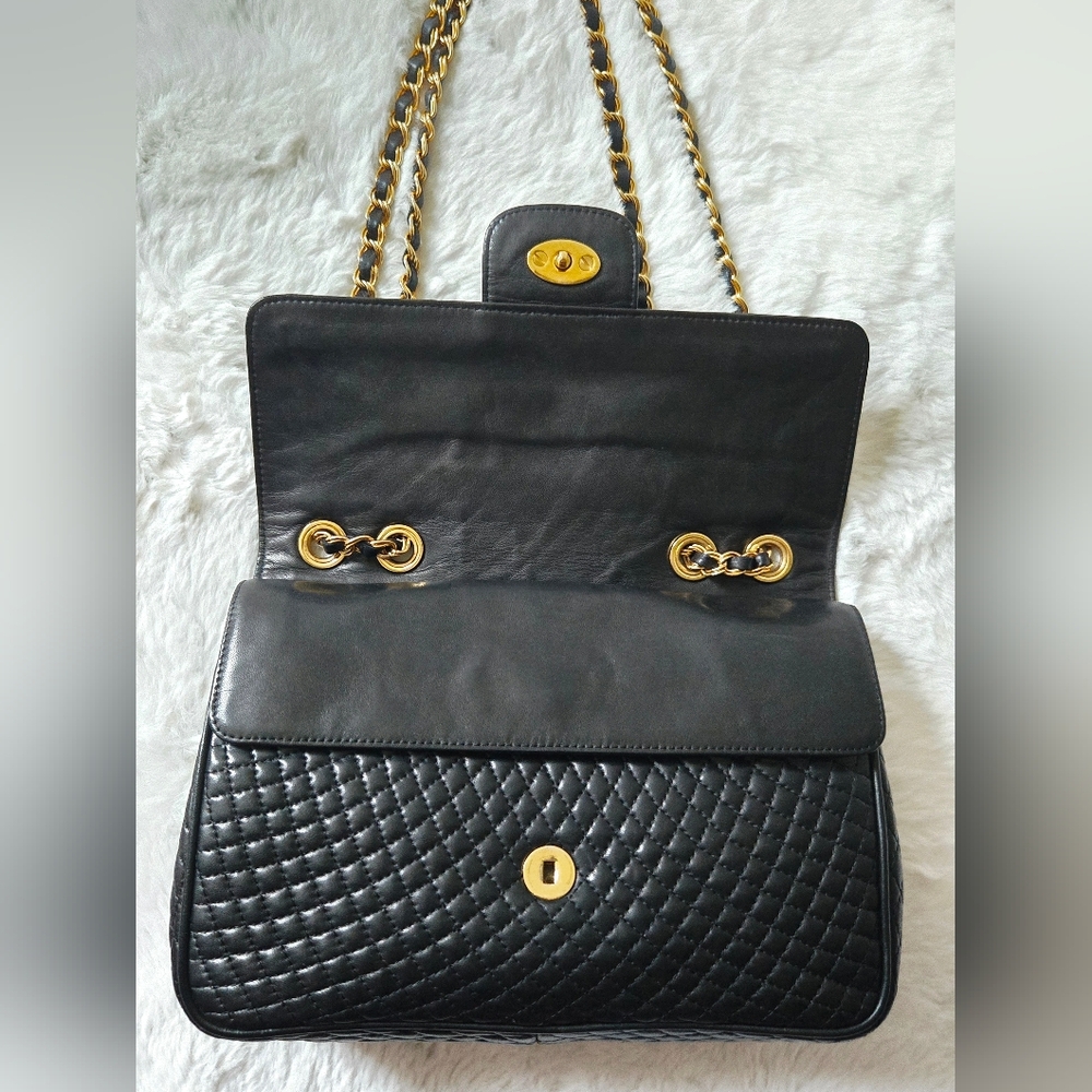 Bally Vintage Double Flap Quilted Shoulder Bag - Picture 5 of 16